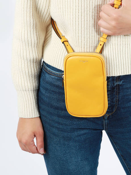 Ã‰tui TÃ©lÃ©phone Emile Cuir Le tanneur Jaune emile TMIL3B40 vue secondaire 1
